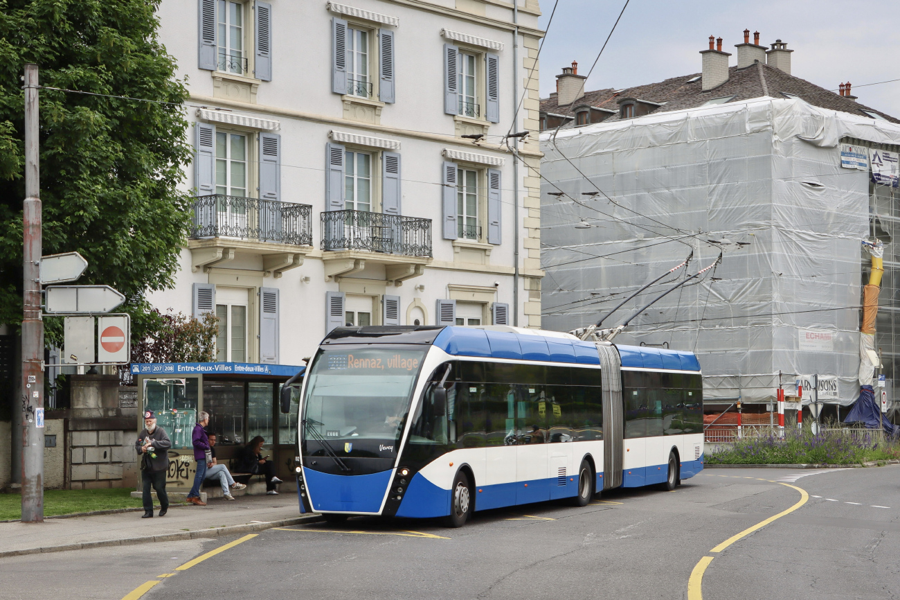 Вёве — Монтрё — Блоне, Van Hool Exqui.City 18 № 802