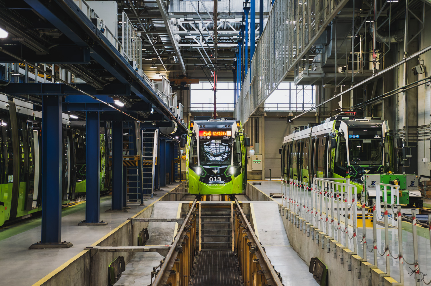 Sanktpēterburga, Stadler B85600M № 013