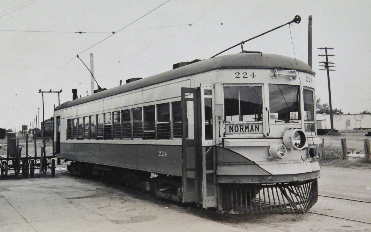 Oklahoma City, 4-axle motor car # 224; Oklahoma City — Old Photos