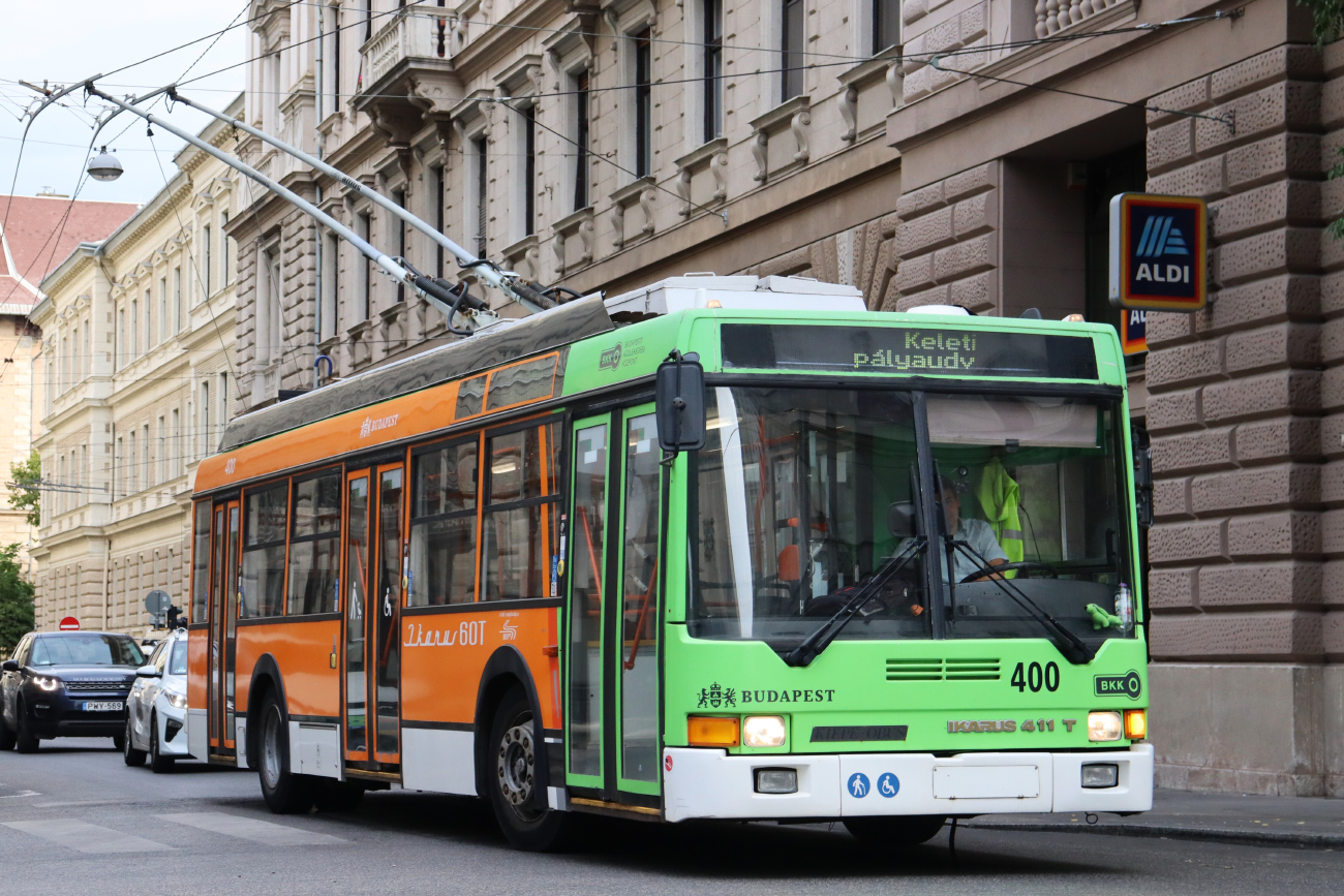 Будапешт, Ikarus 411T № 400