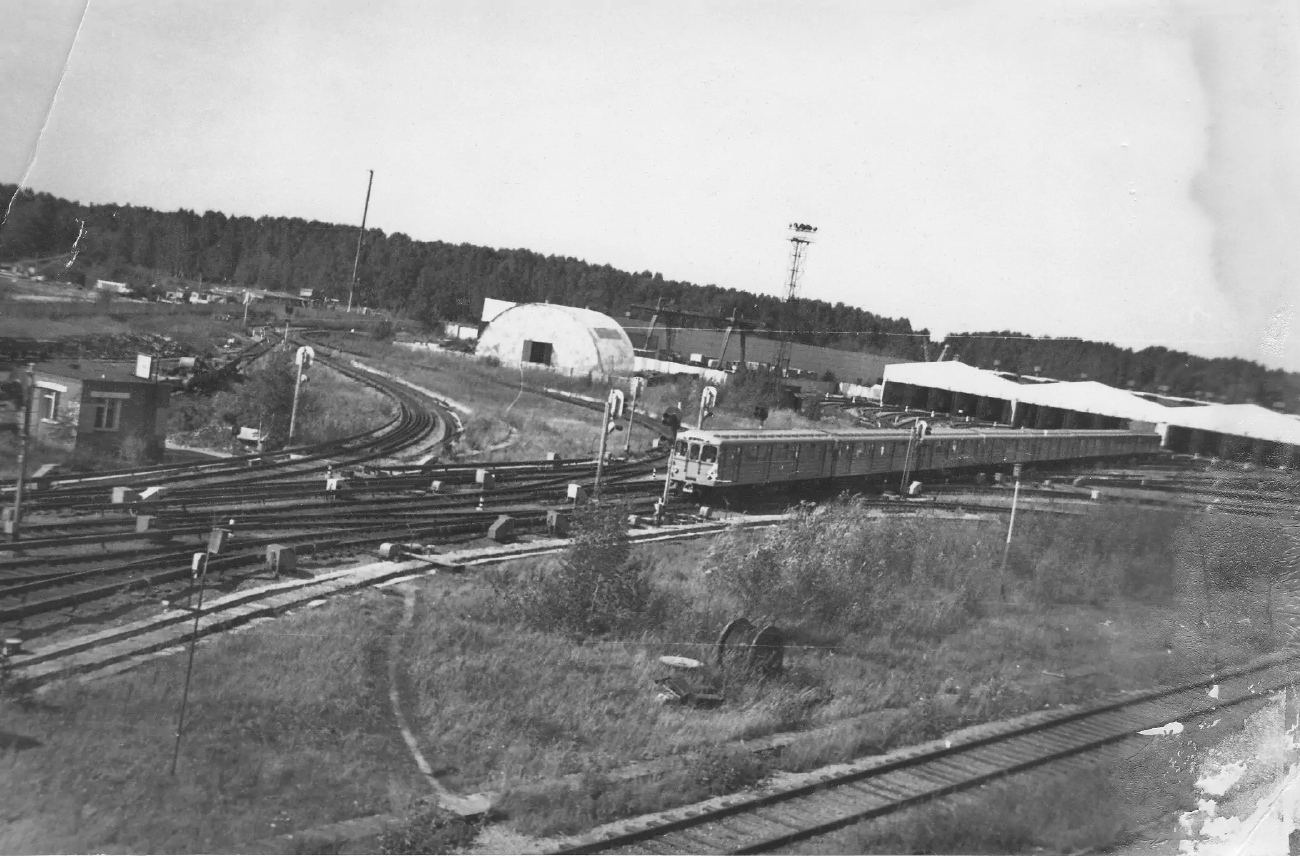 Moszkva — Metro — Vehicles — Type Ezh3/Em-508T; Moszkva — Metro — [7] Tagansko-Krasnopresnenskaya Line; Moszkva — Metropolitan — historical photos (1933-1991)