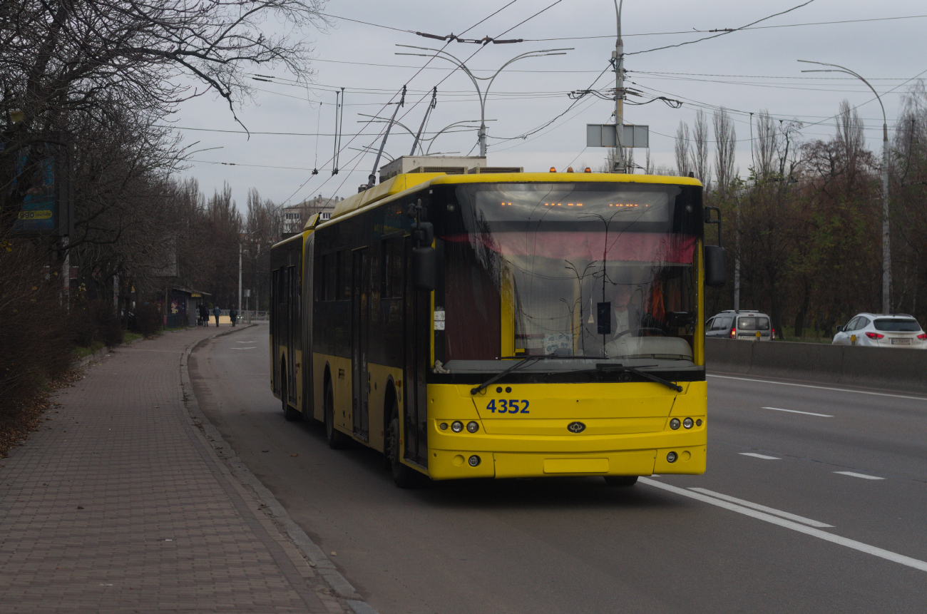 Киев, Богдан Т90110 № 4352