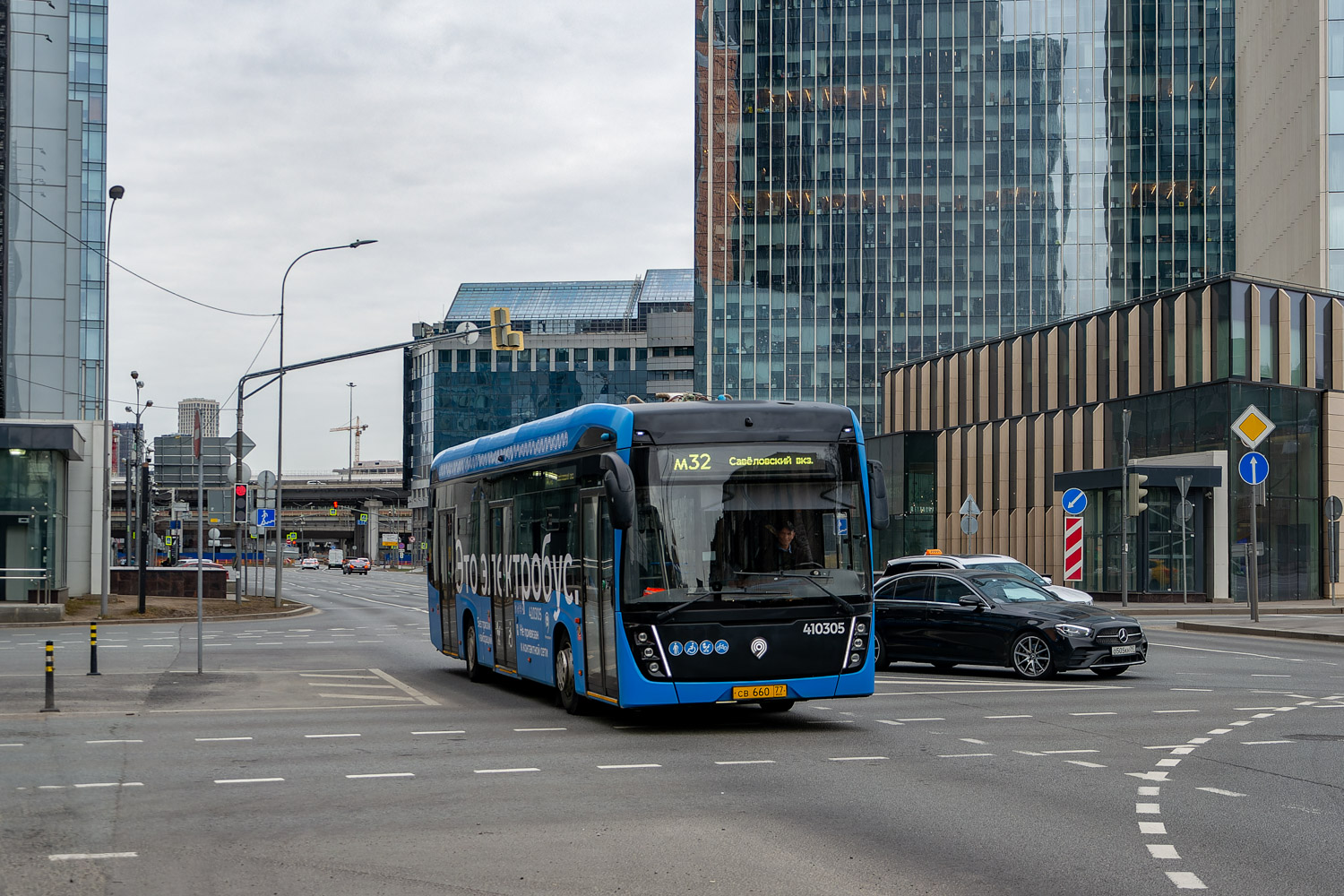 Москва, КАМАЗ-6282 № 410305