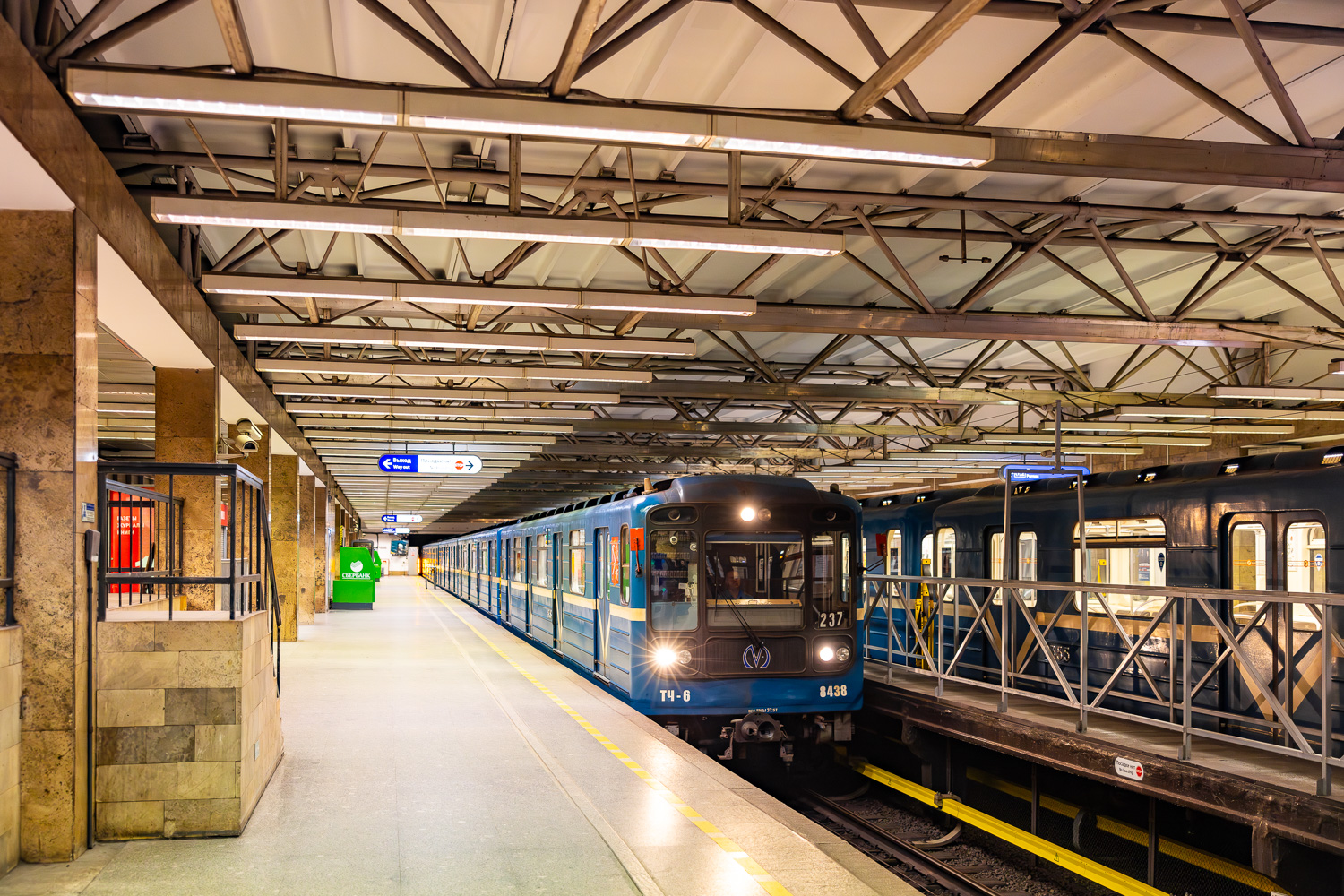 Санкт-Петербург, 81-717 (ЛВЗ) № 8438