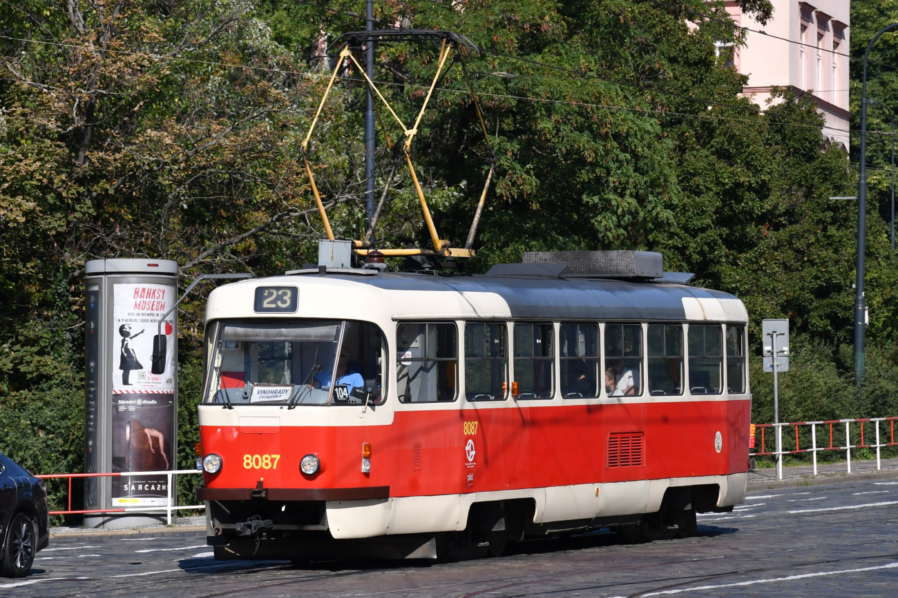 Прага, Tatra T3M2-DVC № 8087