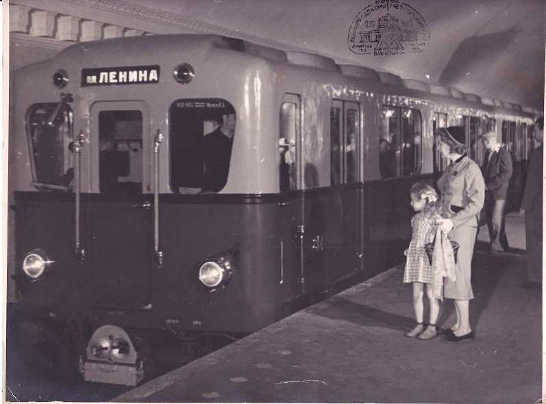 Szentpétervár, D — 814; Szentpétervár — Metro — Line 1