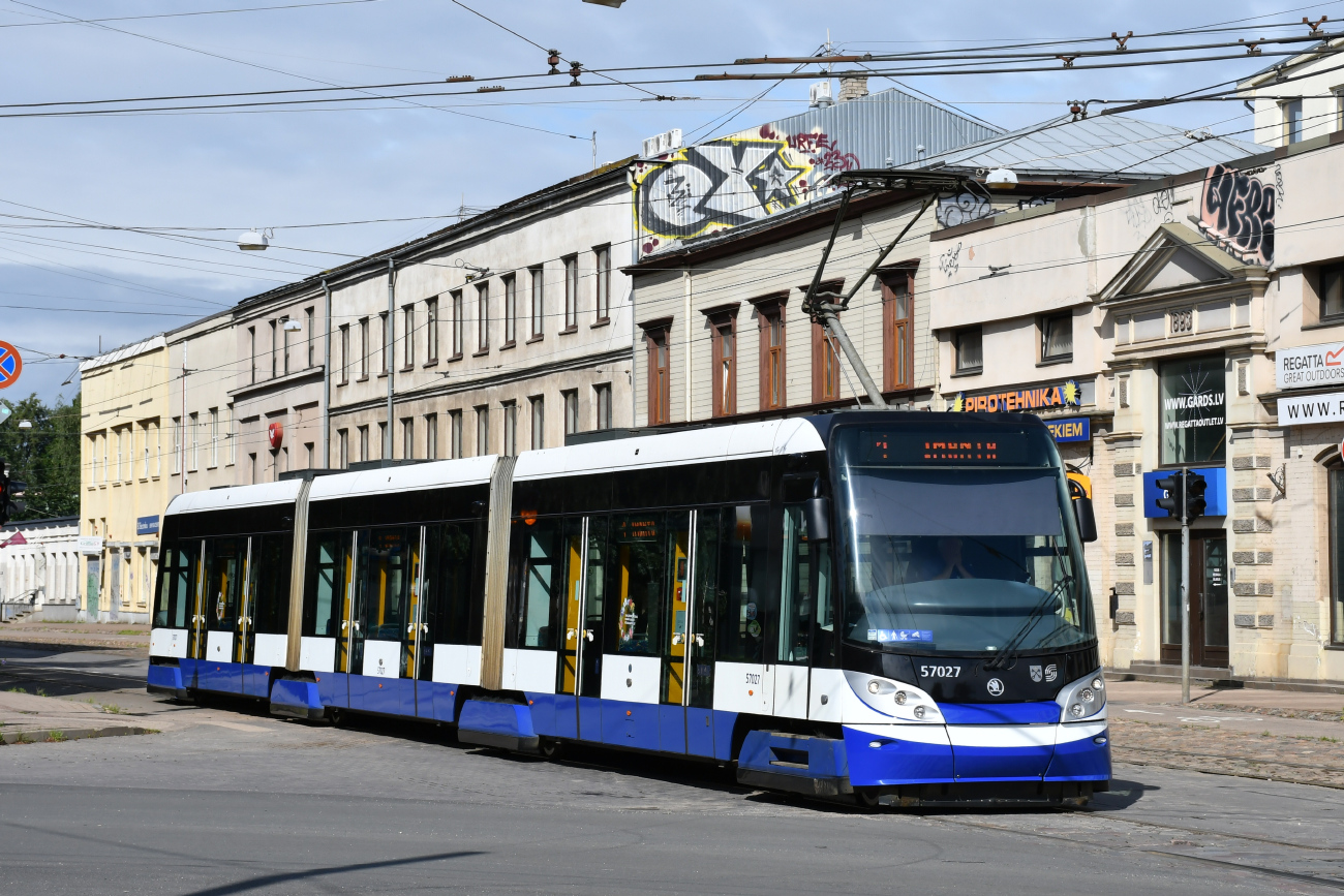 Рига, Škoda 15T ForCity Alfa Riga № 57027