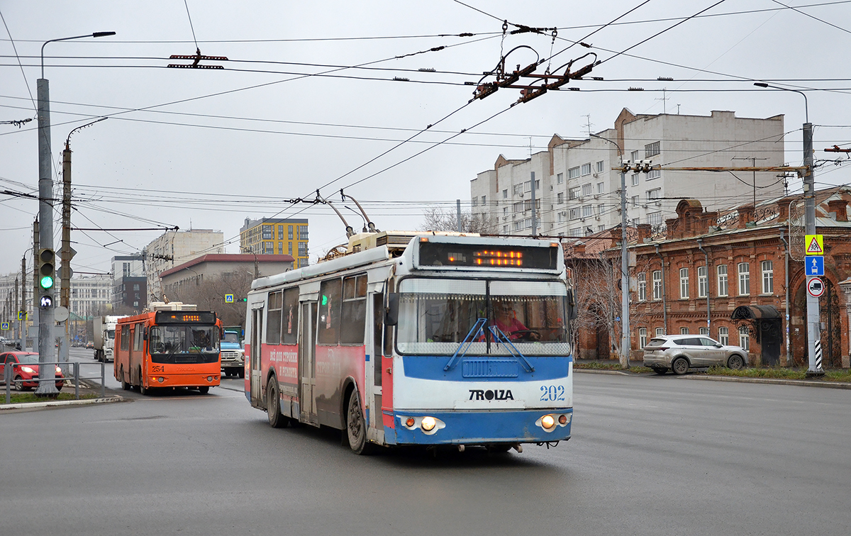 Оренбург, ЗиУ-682Г-016.02 № 202