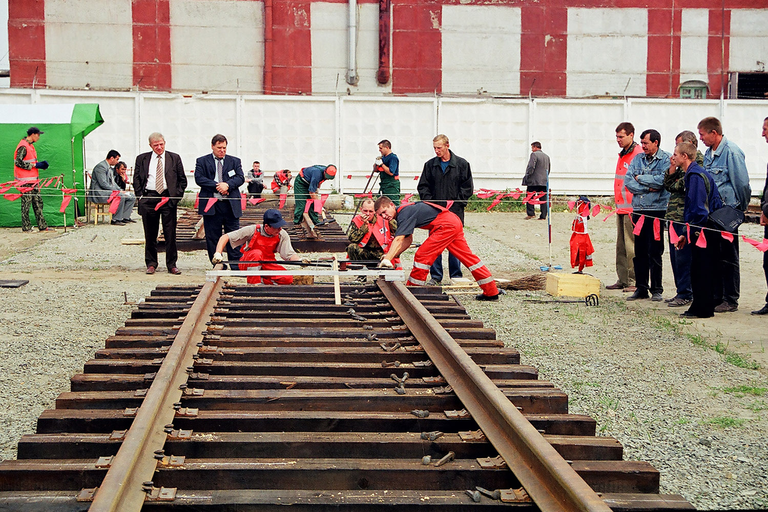Барнаул — III Всероссийский конкурс профмастерства монтеров пути 2003 г.