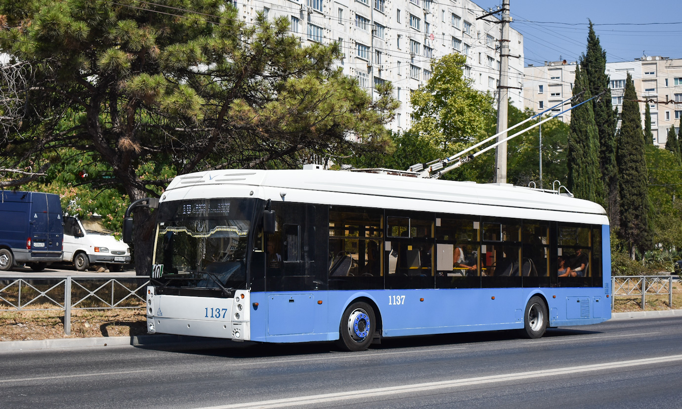 Севастополь, Тролза-5265.02 «Мегаполис» № 1137