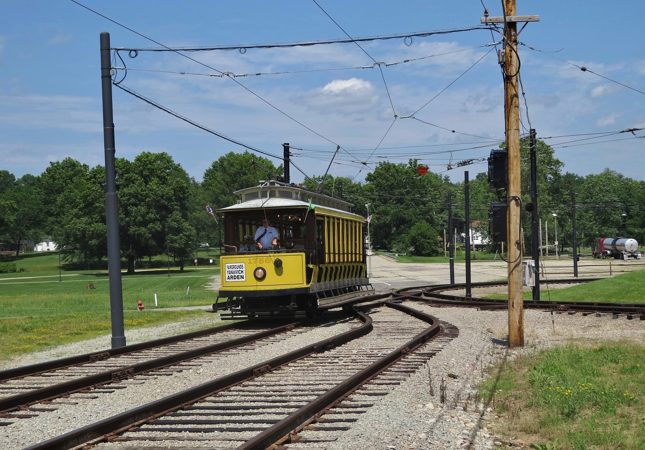 Washington, PA, 4-axle motor car Nr. 1758; Washington, PA — Tramway Line and Infrastructure