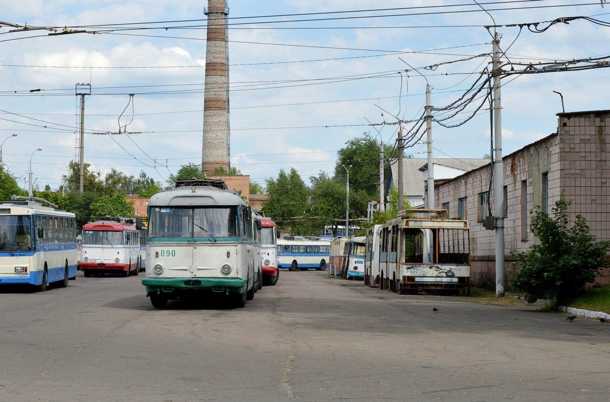 Ровно, Škoda 9TrH27 № 090