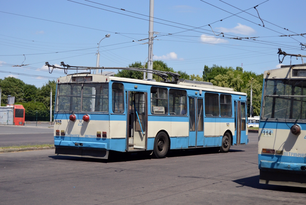 Ровно, Škoda 14Tr01 № 140