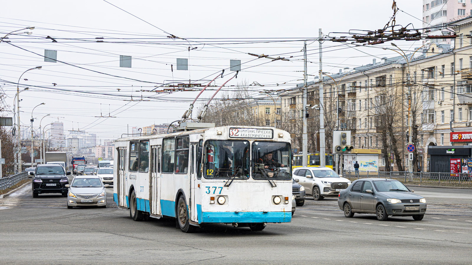 Екатеринбург, ЗиУ-682Г-012 [Г0А] № 377