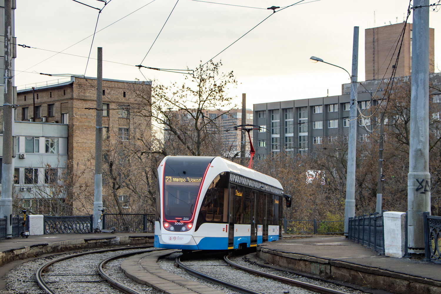 Москва, 71-911ЕМ «Львёнок» № 30601