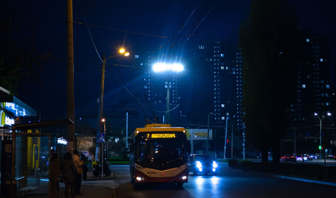 Одесса, БКМ 321 № 0006