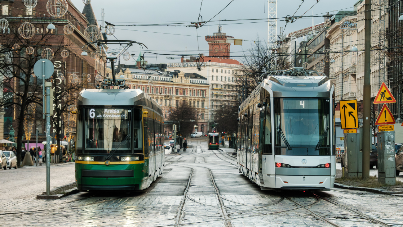 ჰელსინკი — ესპუო, Škoda ForCity Smart Artic MLNRV3 № 423; ჰელსინკი — ესპუო, Škoda ForCity Smart Artic Jokeri X54 № 638