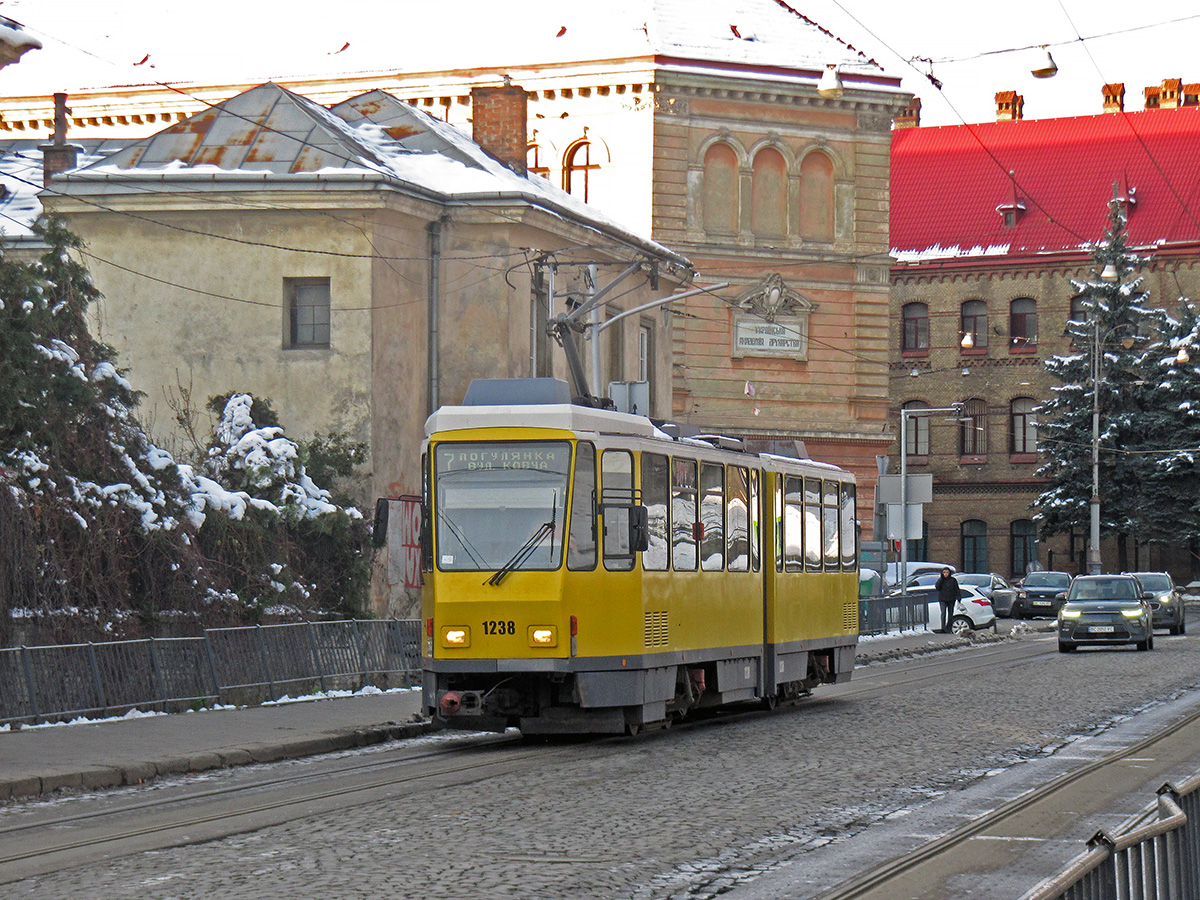 Львов, Tatra KT4DM № 1238