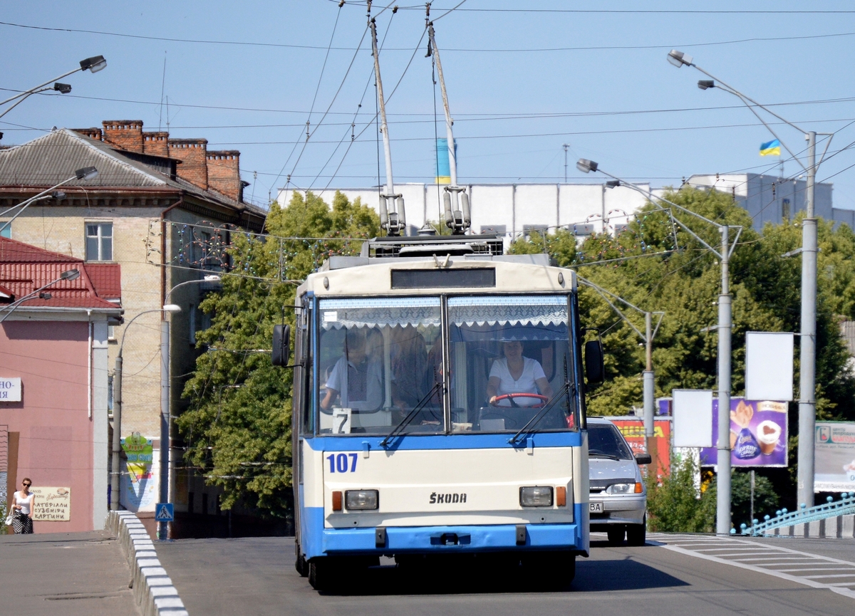 Ровно, Škoda 14Tr89/6 № 107