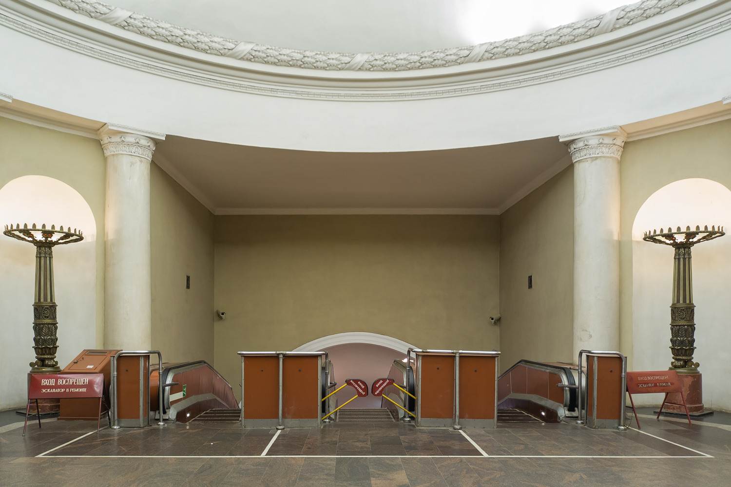 Saint-Pétersbourg — Metro &mdash; Line 1