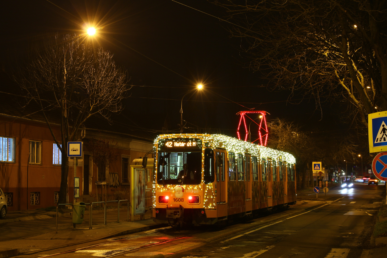 布达佩斯, LHB TW6000 # 1608; 布达佩斯 — Christmas Vehicles