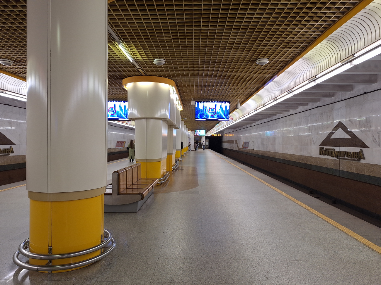 Minszk — Metro &mdash; [2] Awtazavodskaya Line