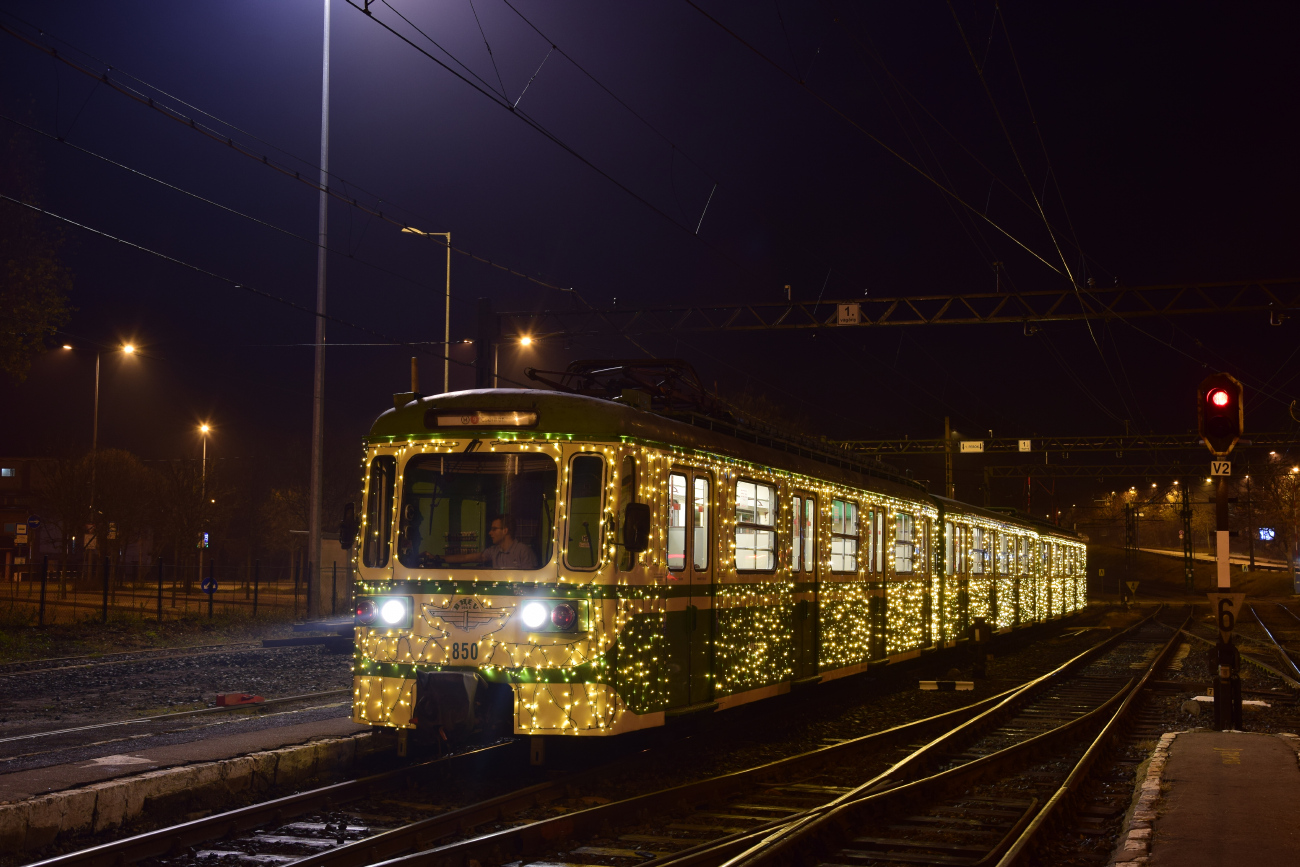Budapest, M IX A Nr. 850; Budapest — Christmas Vehicles