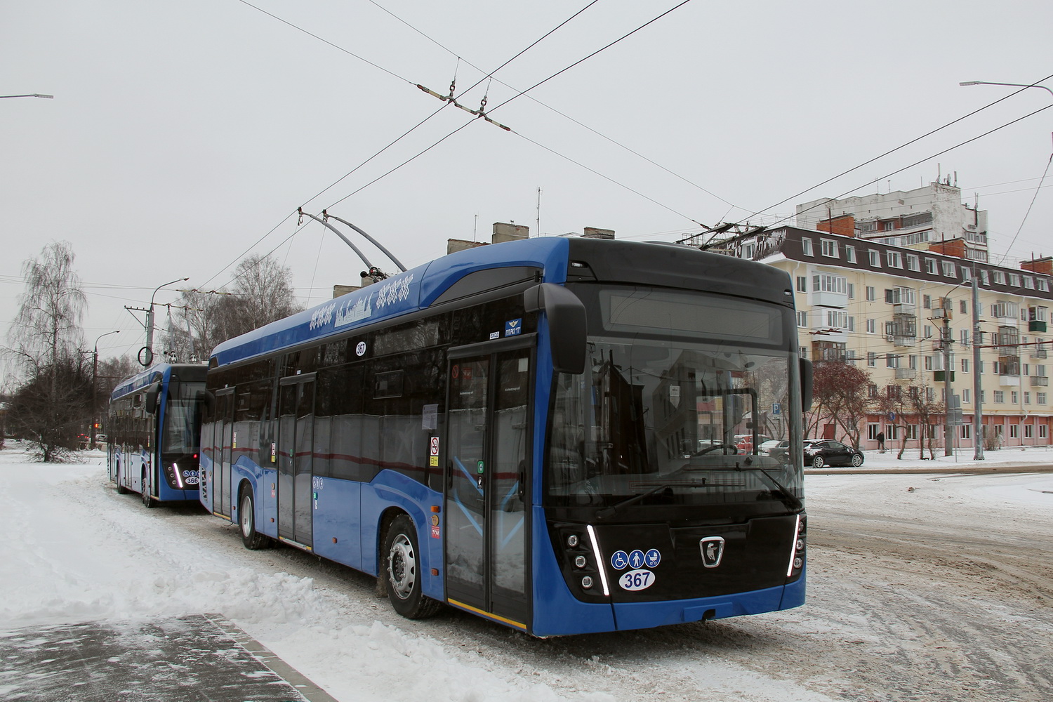 Joskar-Ola, КAMАZ-62825 — 367; Joskar-Ola — The official presentation of the new KamAZ-62825 trolleybuses to the Head of the Republic of Mari El and the transfer of the keys to them