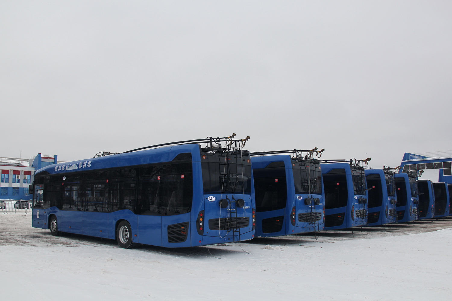 Joskar-Ola, КAMАZ-62825 — 370; Joskar-Ola — The official presentation of the new KamAZ-62825 trolleybuses to the Head of the Republic of Mari El and the transfer of the keys to them