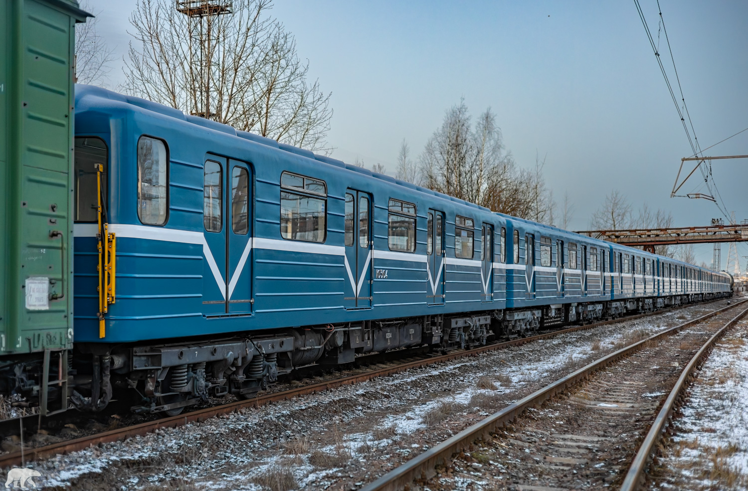Szentpétervár, 81-540.8 — 10304; Szentpétervár — Metro — Transport of subway cars by railway