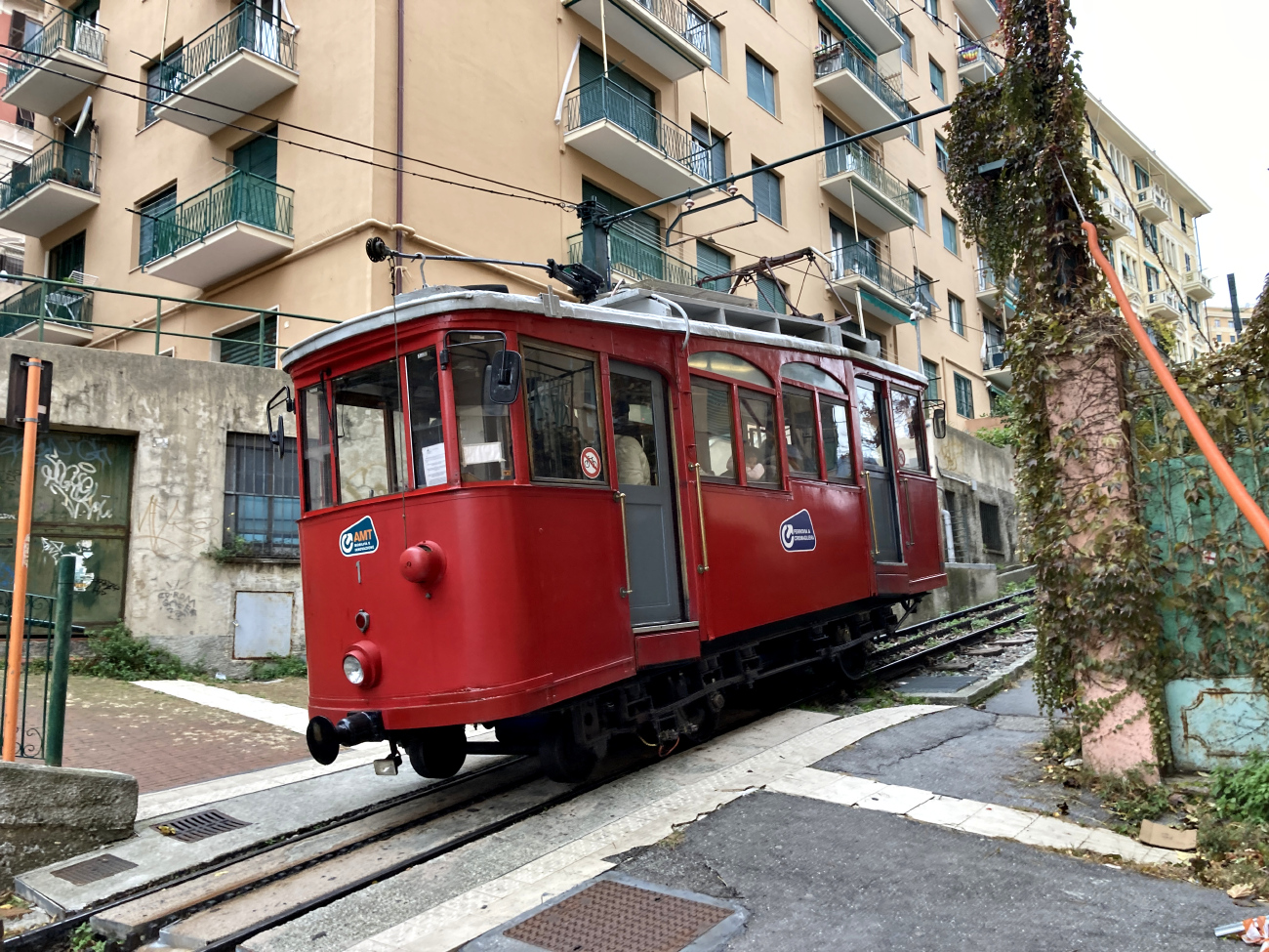 Genoa, Diatto 2-axle motor car č. 1; Genoa — Ferrovia a cremagliera Principe-Granarolo