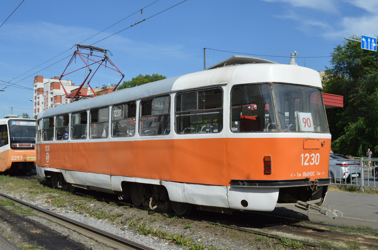 Oulianovsk, Tatra T3SU N°. 1230